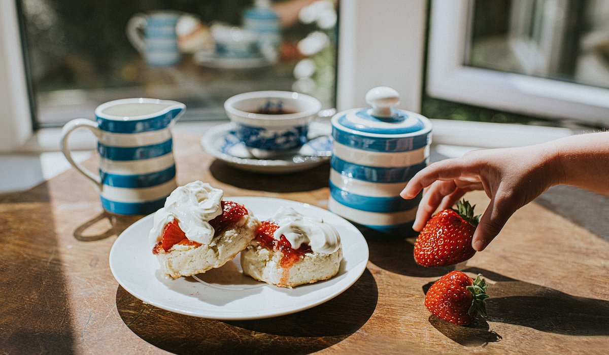 Tea Time in Britain: Exploring Traditional Cafés